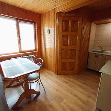 Cottage house 야렘체 외부 사진